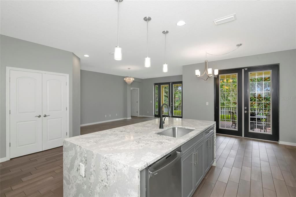 For Rent: $3,450 (4 beds, 3 baths, 2197 Square Feet)