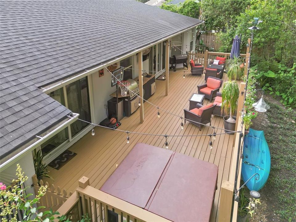 For Sale: $575,000 (4 beds, 2 baths, 2005 Square Feet)