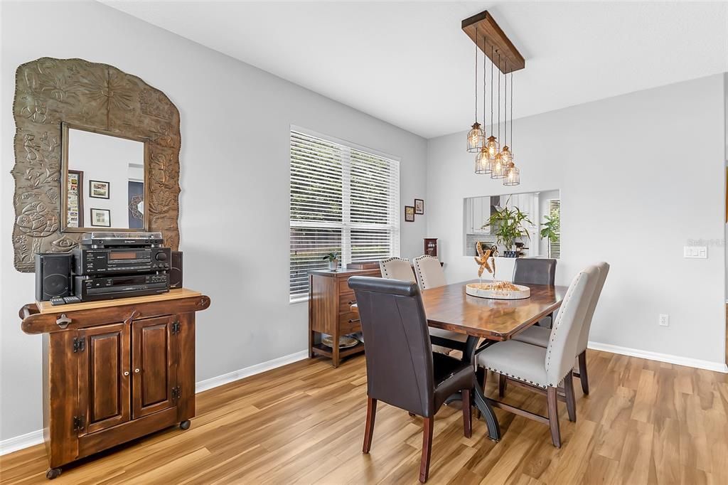 For Sale: $575,000 (4 beds, 2 baths, 2005 Square Feet)