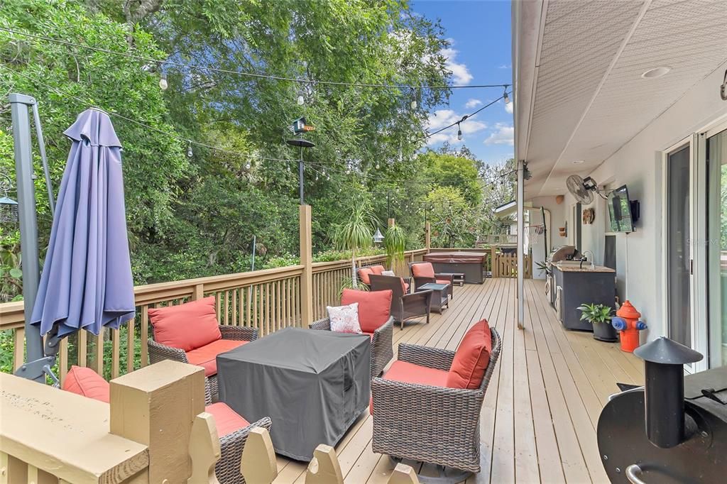 For Sale: $575,000 (4 beds, 2 baths, 2005 Square Feet)
