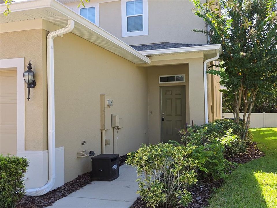 For Rent: $2,395 (3 beds, 2 baths, 1860 Square Feet)
