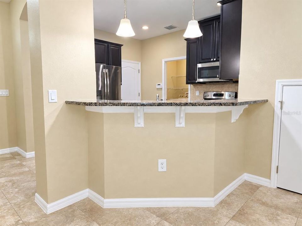 For Rent: $2,395 (3 beds, 2 baths, 1860 Square Feet)