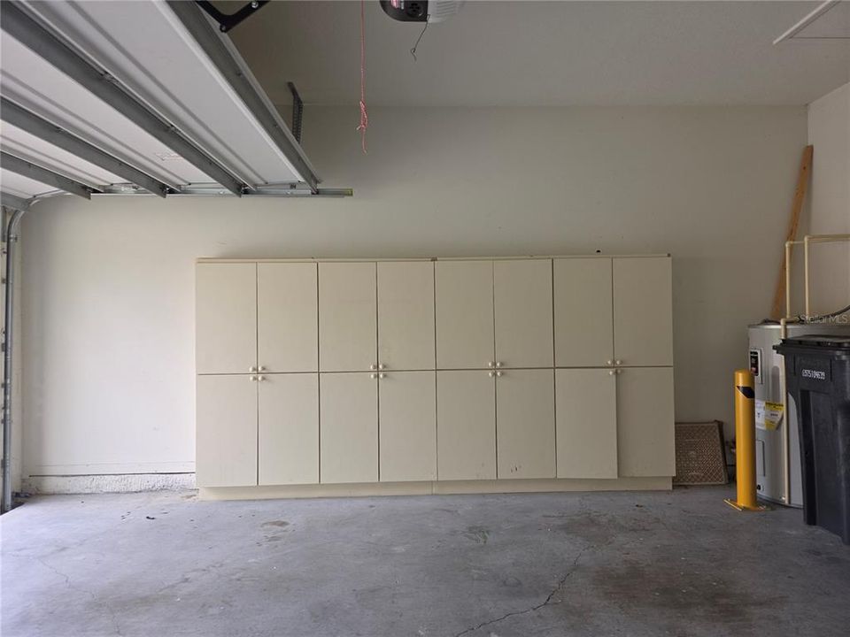 For Rent: $2,395 (3 beds, 2 baths, 1860 Square Feet)
