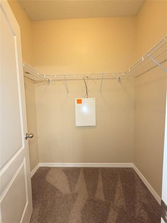 For Rent: $2,395 (3 beds, 2 baths, 1860 Square Feet)