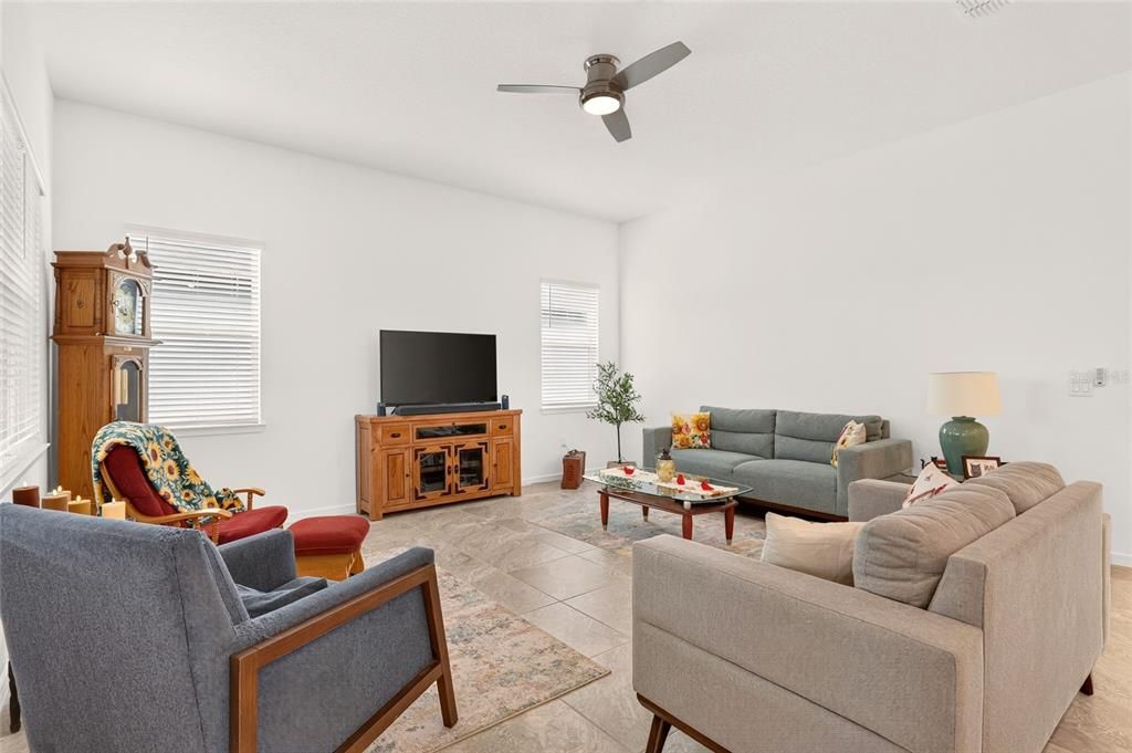 For Sale: $574,850 (3 beds, 3 baths, 2809 Square Feet)