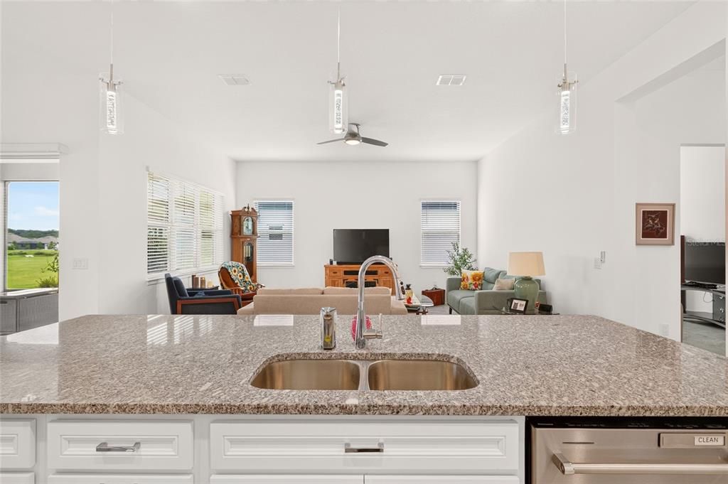 For Sale: $574,850 (3 beds, 3 baths, 2809 Square Feet)
