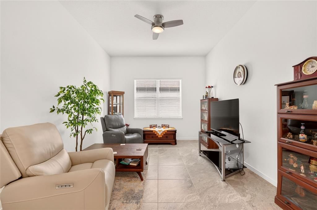 For Sale: $574,850 (3 beds, 3 baths, 2809 Square Feet)