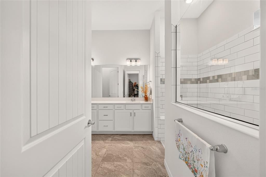 For Sale: $574,850 (3 beds, 3 baths, 2809 Square Feet)