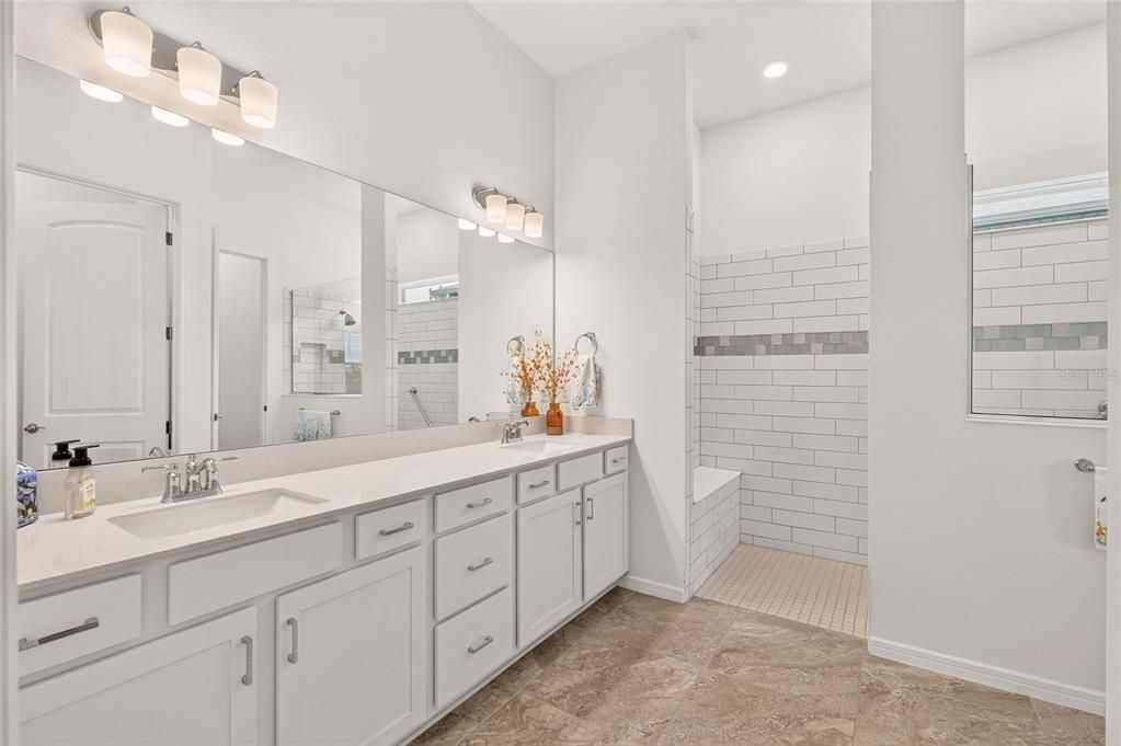 For Sale: $574,850 (3 beds, 3 baths, 2809 Square Feet)