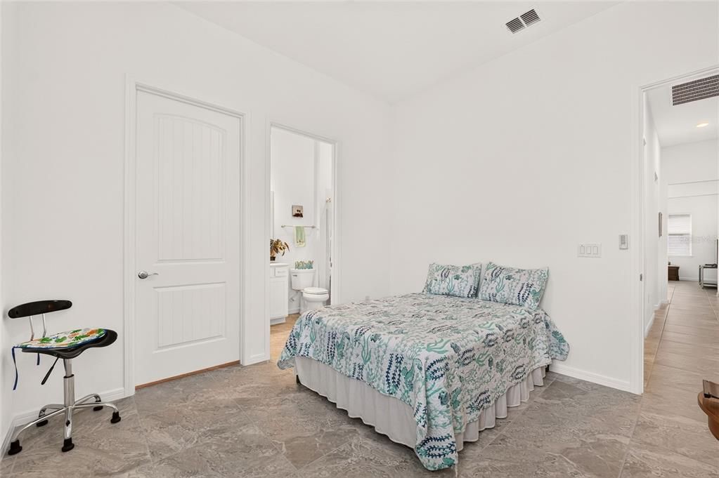 For Sale: $574,850 (3 beds, 3 baths, 2809 Square Feet)