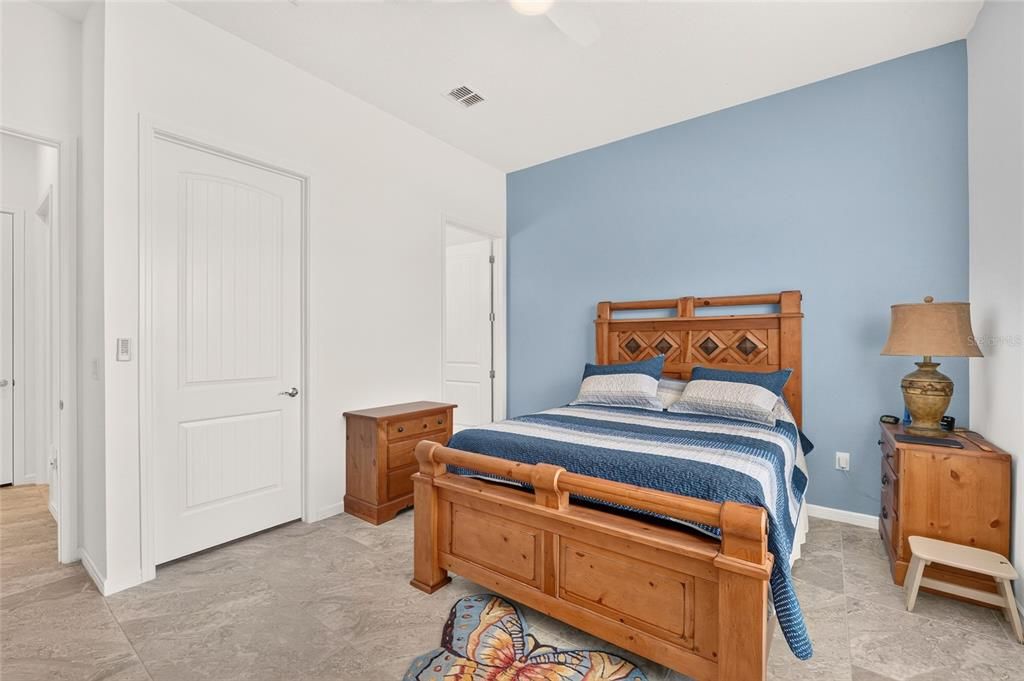 For Sale: $574,850 (3 beds, 3 baths, 2809 Square Feet)