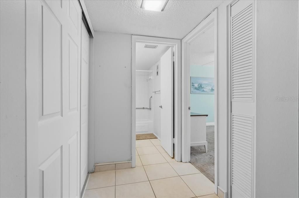 For Rent: $2,750 (2 beds, 2 baths, 1170 Square Feet)