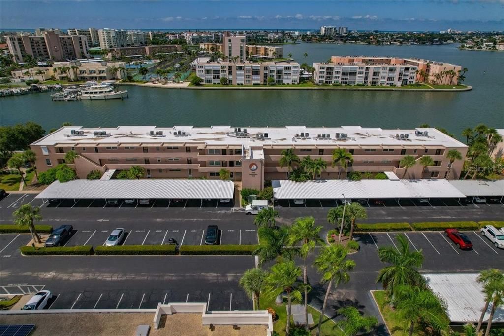For Rent: $2,750 (2 beds, 2 baths, 1170 Square Feet)