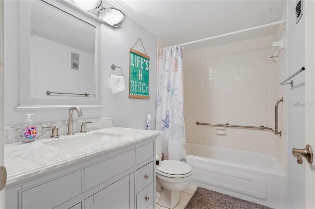 For Rent: $2,750 (2 beds, 2 baths, 1170 Square Feet)