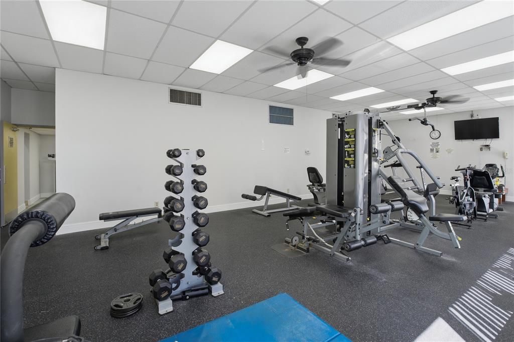For Rent: $2,750 (2 beds, 2 baths, 1170 Square Feet)