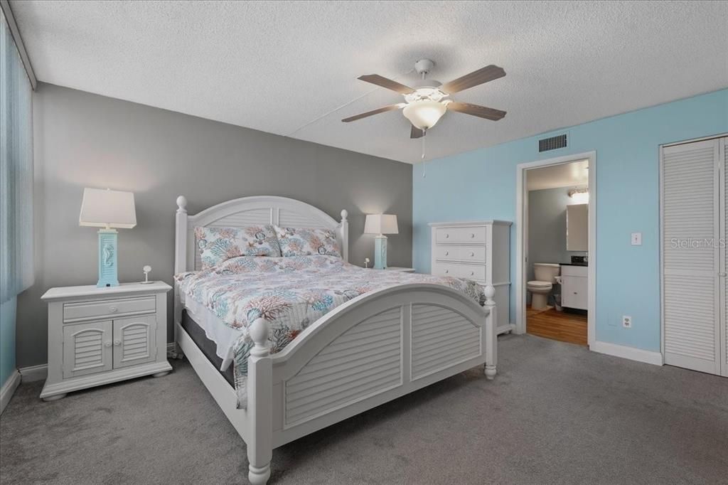 For Rent: $2,750 (2 beds, 2 baths, 1170 Square Feet)