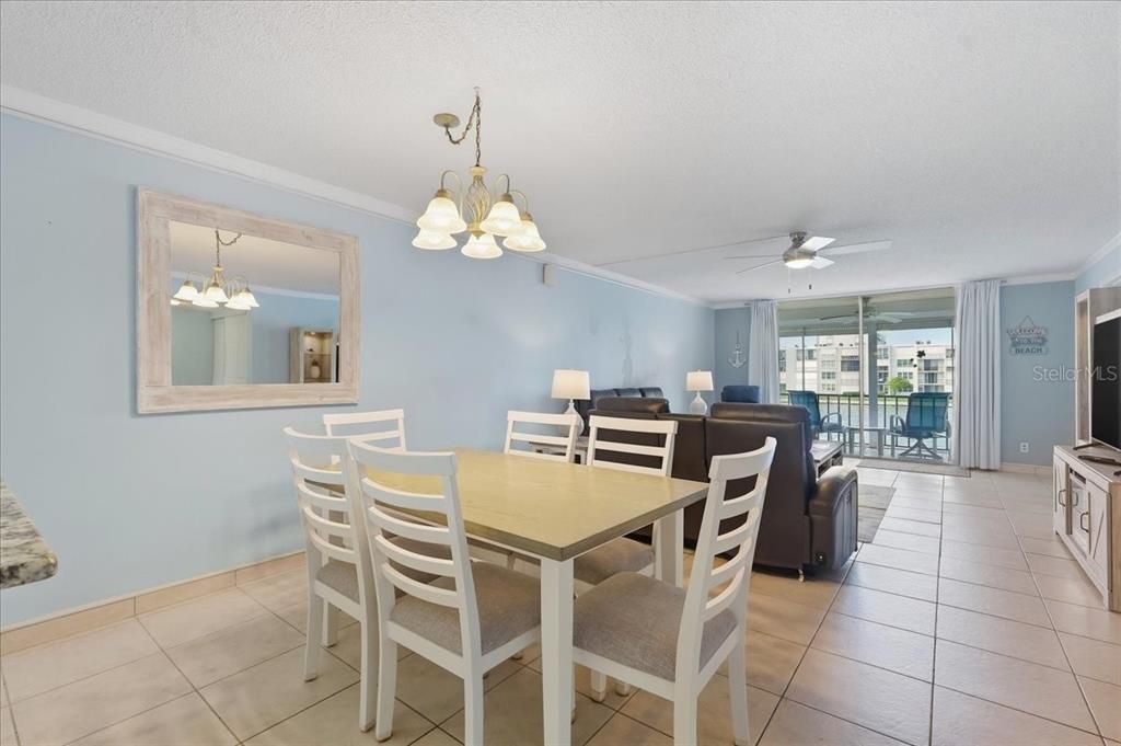 For Rent: $2,750 (2 beds, 2 baths, 1170 Square Feet)