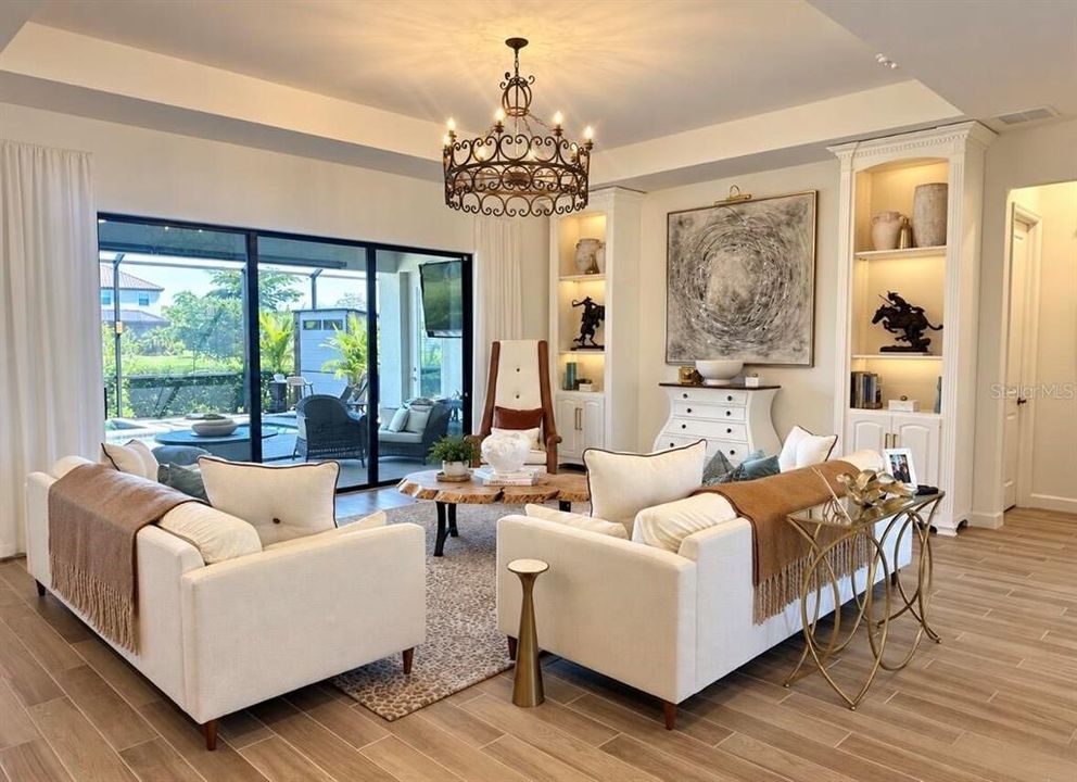 For Sale: $984,900 (4 beds, 2 baths, 3285 Square Feet)