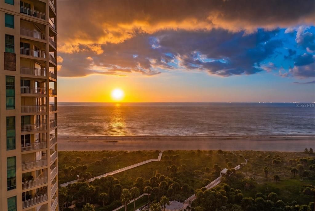 На продажу: $1,260,000 (3 спален, 2 ванн, 1952 Квадратных фут)