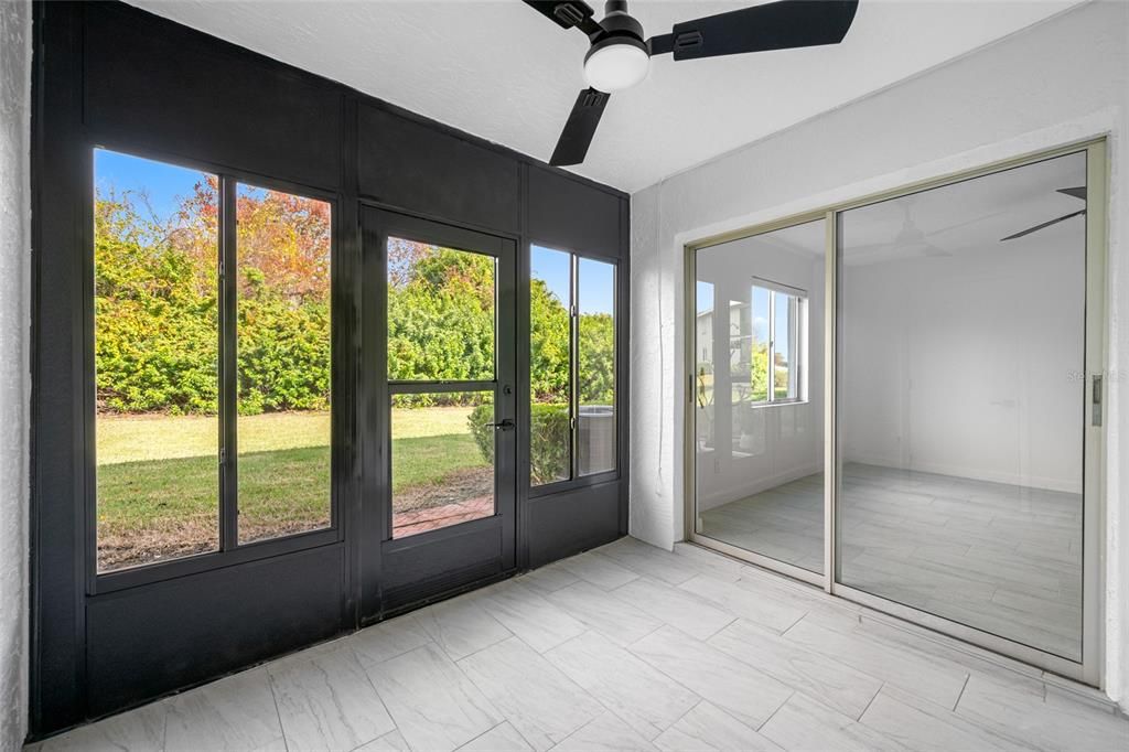 For Sale: $220,000 (2 beds, 2 baths, 960 Square Feet)