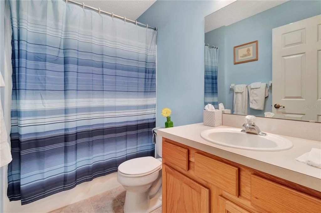 For Sale: $249,900 (2 beds, 2 baths, 1571 Square Feet)