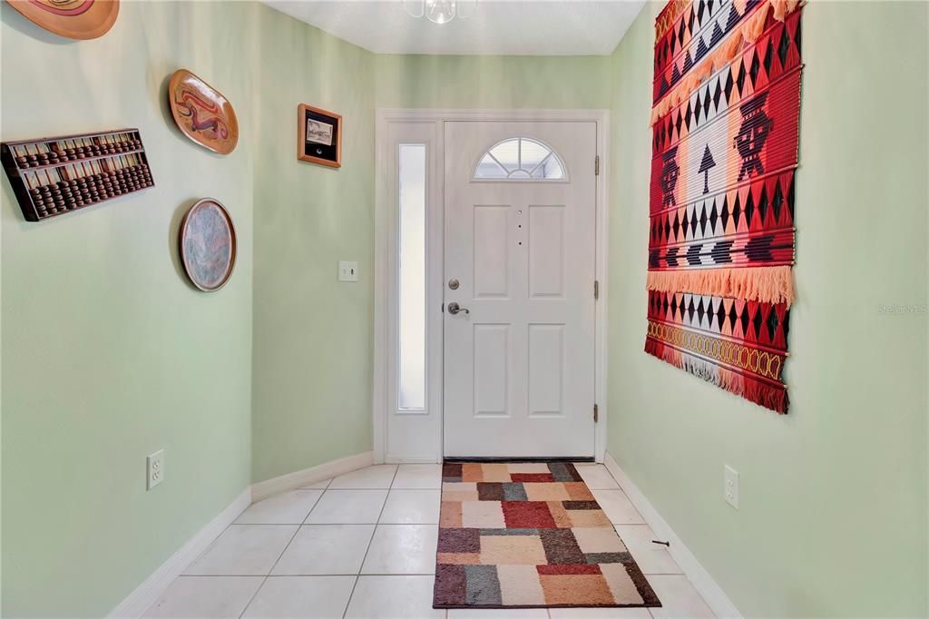 For Sale: $249,900 (2 beds, 2 baths, 1571 Square Feet)