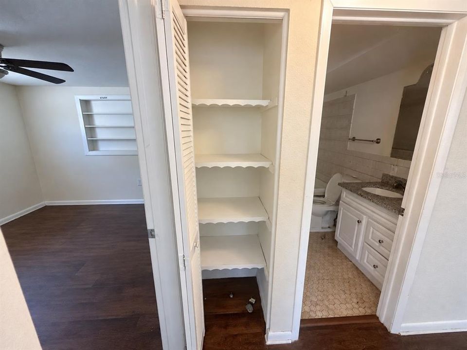 For Sale: $220,000 (3 beds, 3 baths, 1601 Square Feet)