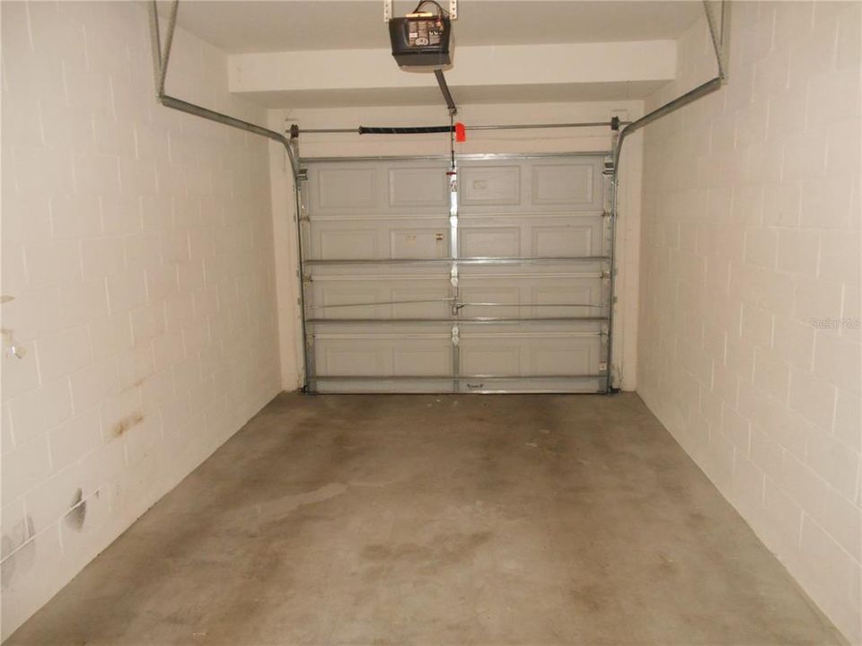 В аренду: $1,800 (2 спален, 2 ванн, 1408 Квадратных фут)
