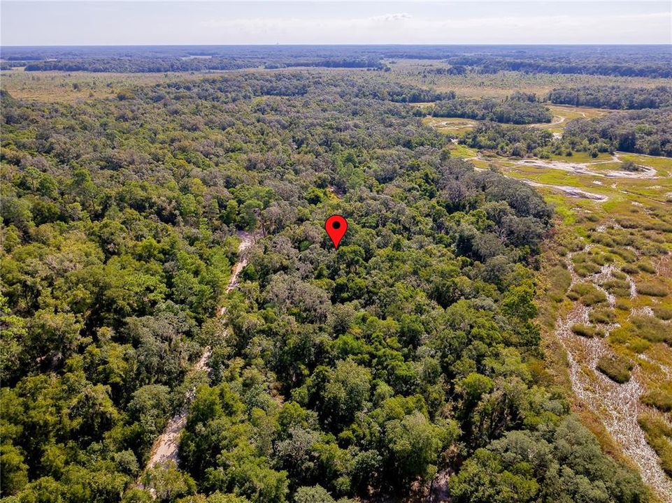 На продажу: $25,000 (0.57 acres)