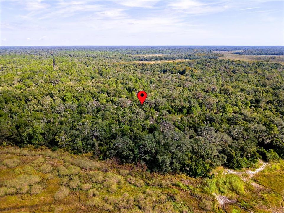 На продажу: $25,000 (0.57 acres)
