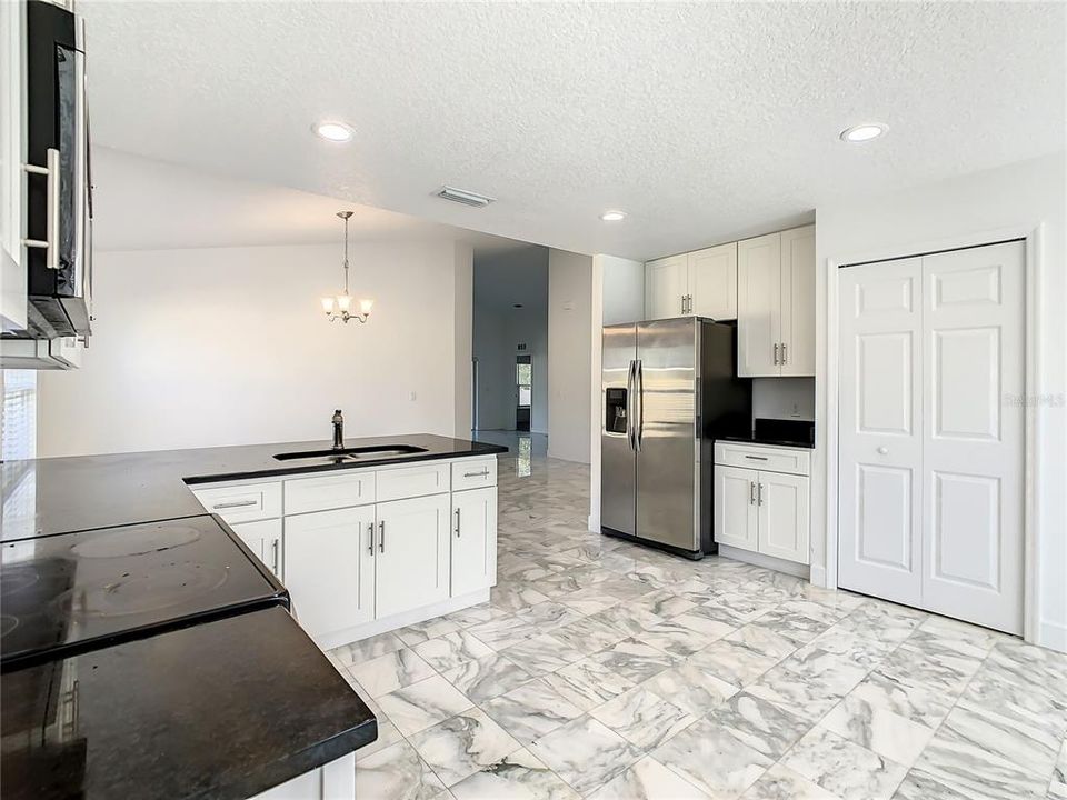 For Sale: $290,000 (4 beds, 2 baths, 1768 Square Feet)