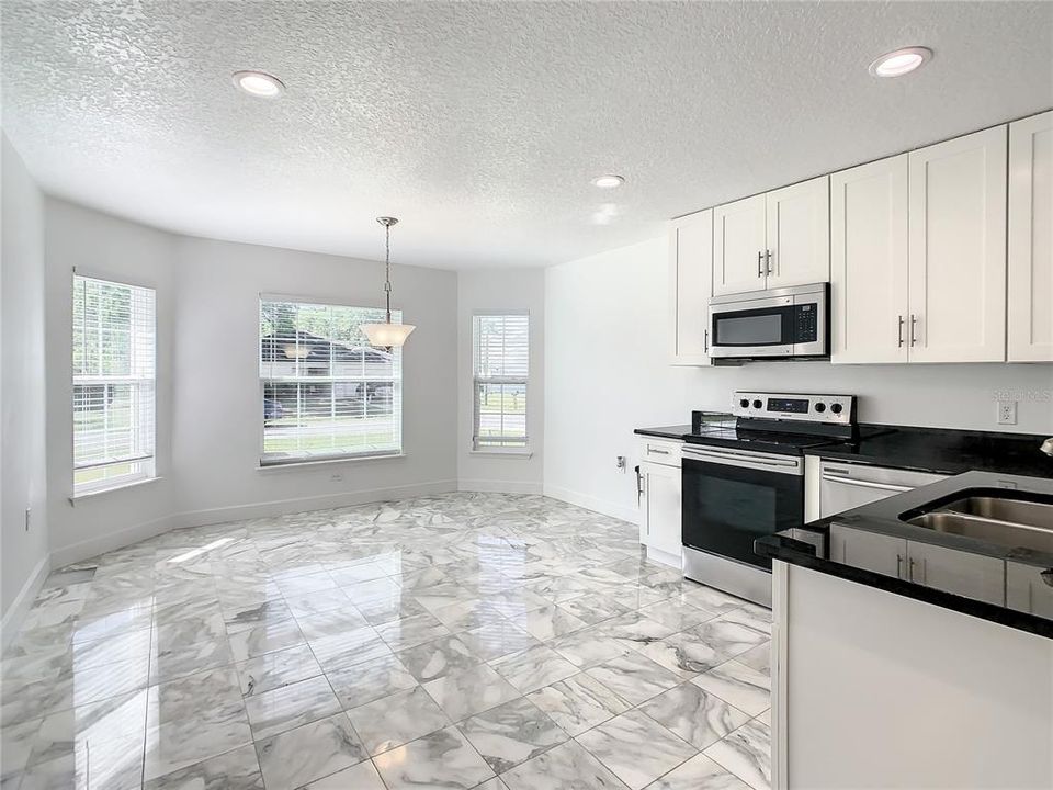 For Sale: $290,000 (4 beds, 2 baths, 1768 Square Feet)