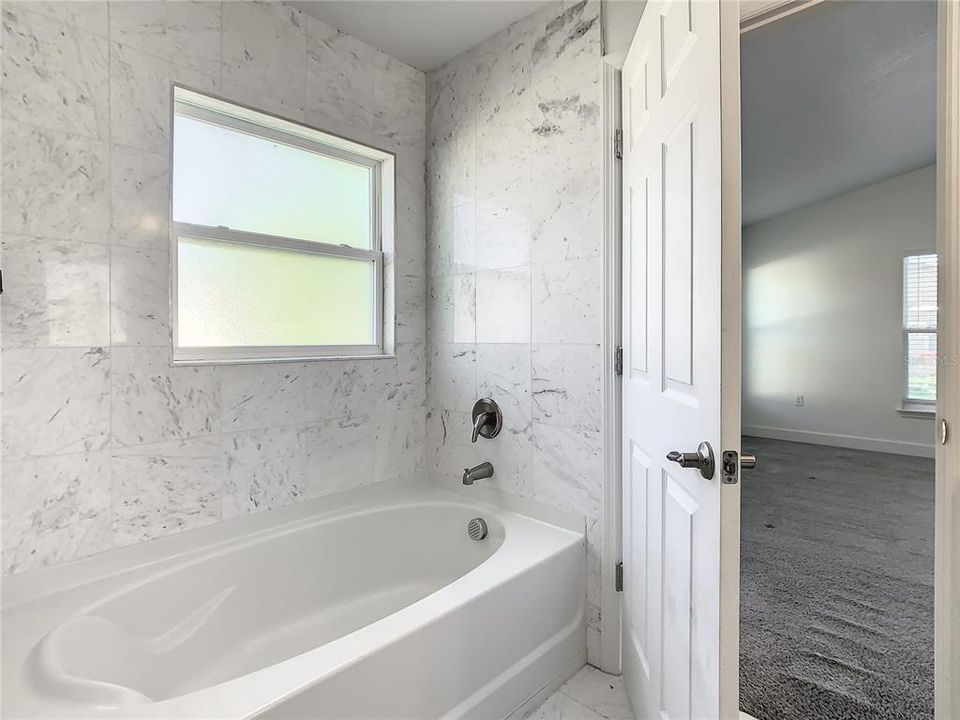 For Sale: $290,000 (4 beds, 2 baths, 1768 Square Feet)