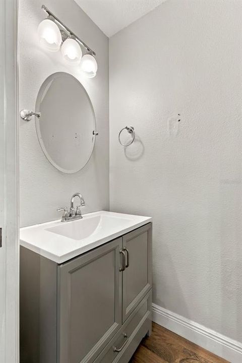 For Sale: $305,000 (2 beds, 2 baths, 1272 Square Feet)