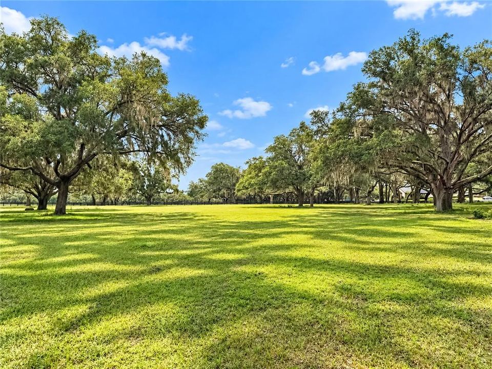 En Venta: $1,095,000 (20.12 acres)
