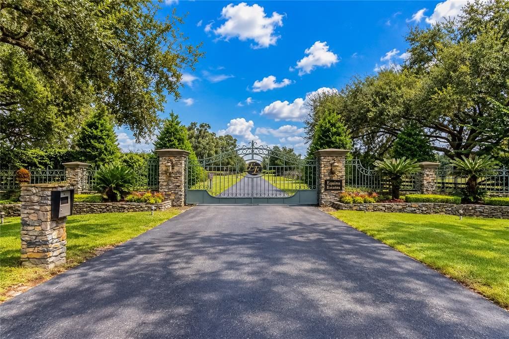 En Venta: $1,095,000 (20.12 acres)