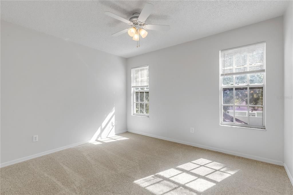 For Sale: $325,000 (3 beds, 2 baths, 1453 Square Feet)