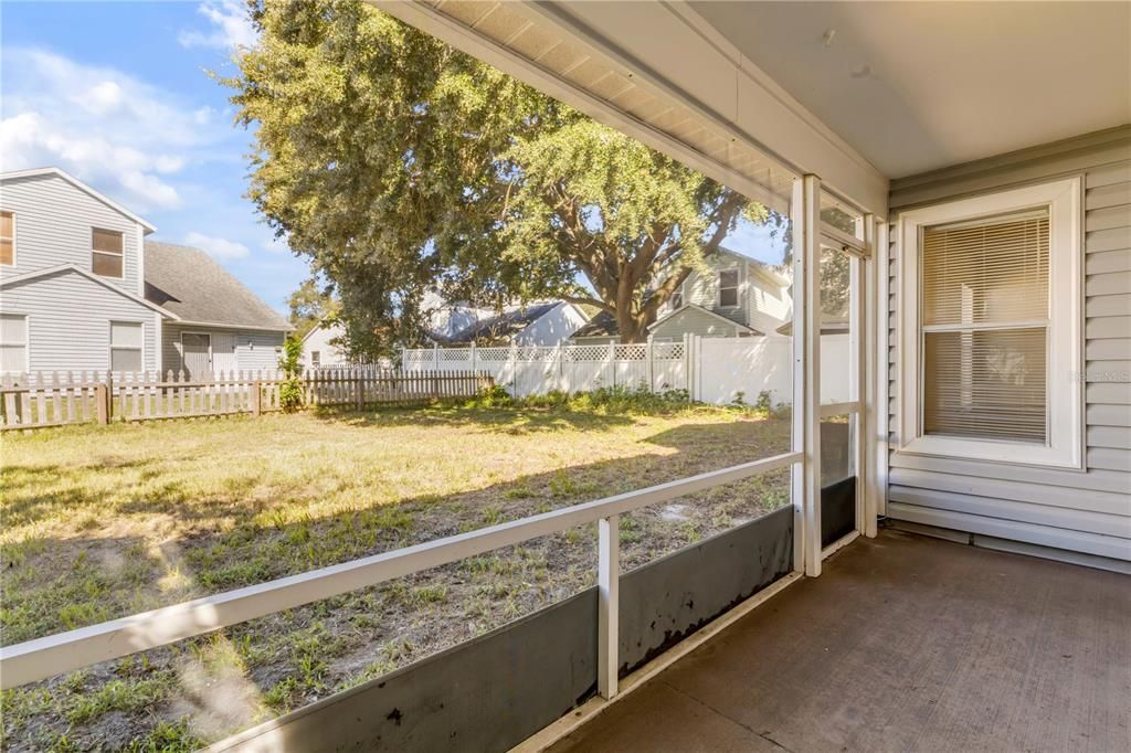 For Sale: $325,000 (3 beds, 2 baths, 1453 Square Feet)