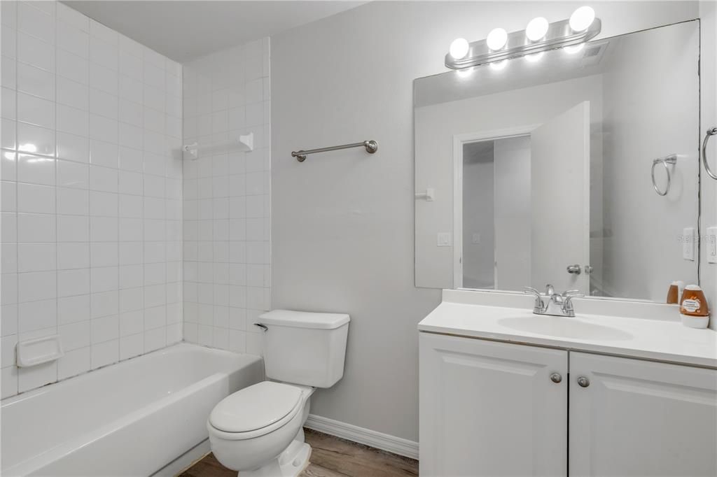 For Sale: $325,000 (3 beds, 2 baths, 1453 Square Feet)