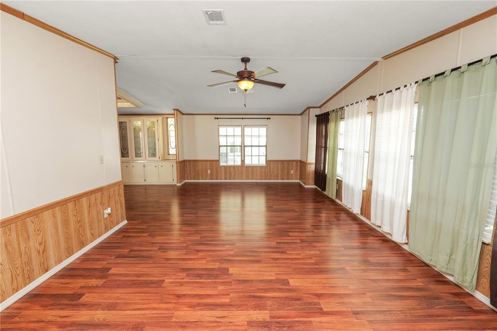 En Venta: $175,000 (3 camas, 2 baños, 1440 Pies cuadrados)