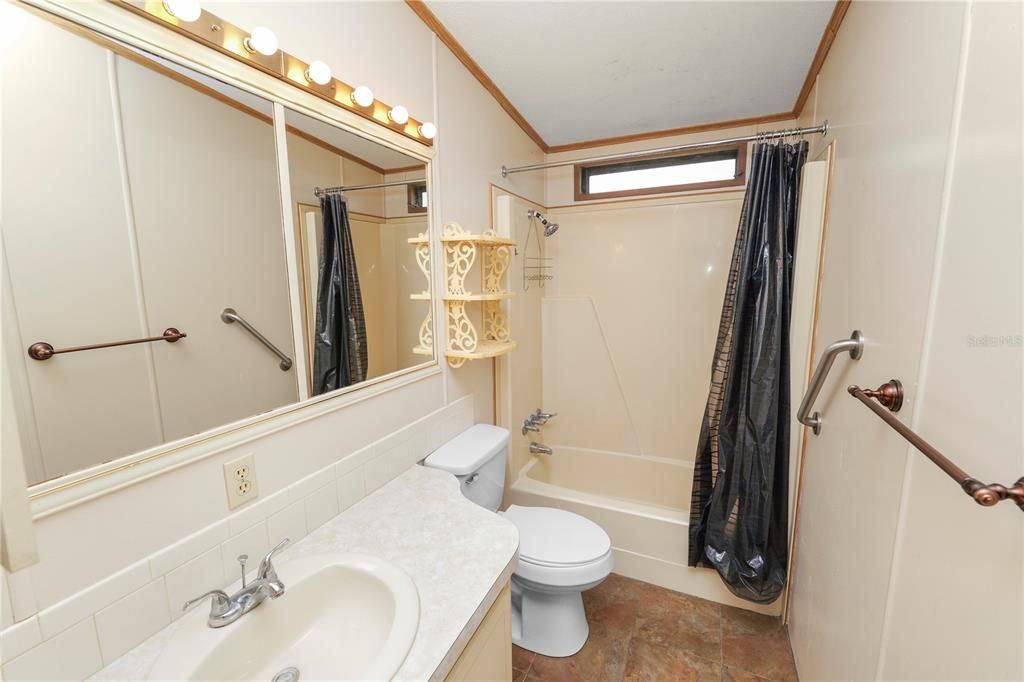 En Venta: $175,000 (3 camas, 2 baños, 1440 Pies cuadrados)