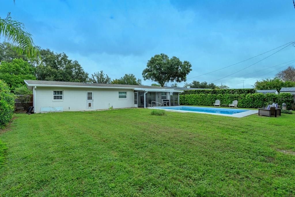 En Venta: $675,000 (4 camas, 2 baños, 1650 Pies cuadrados)