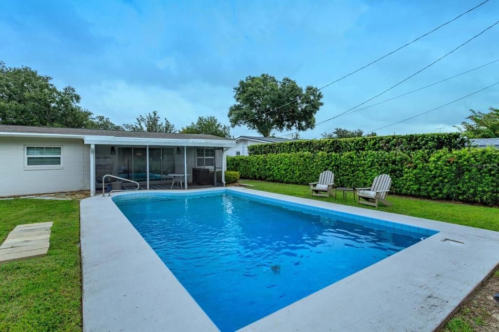 En Venta: $675,000 (4 camas, 2 baños, 1650 Pies cuadrados)