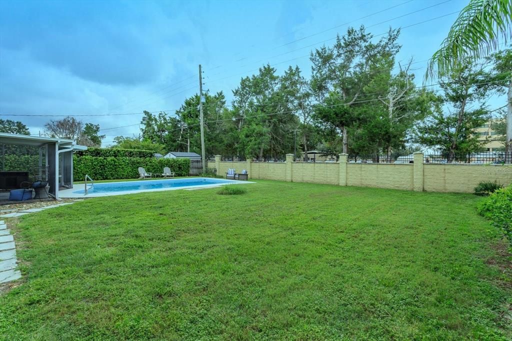 En Venta: $675,000 (4 camas, 2 baños, 1650 Pies cuadrados)