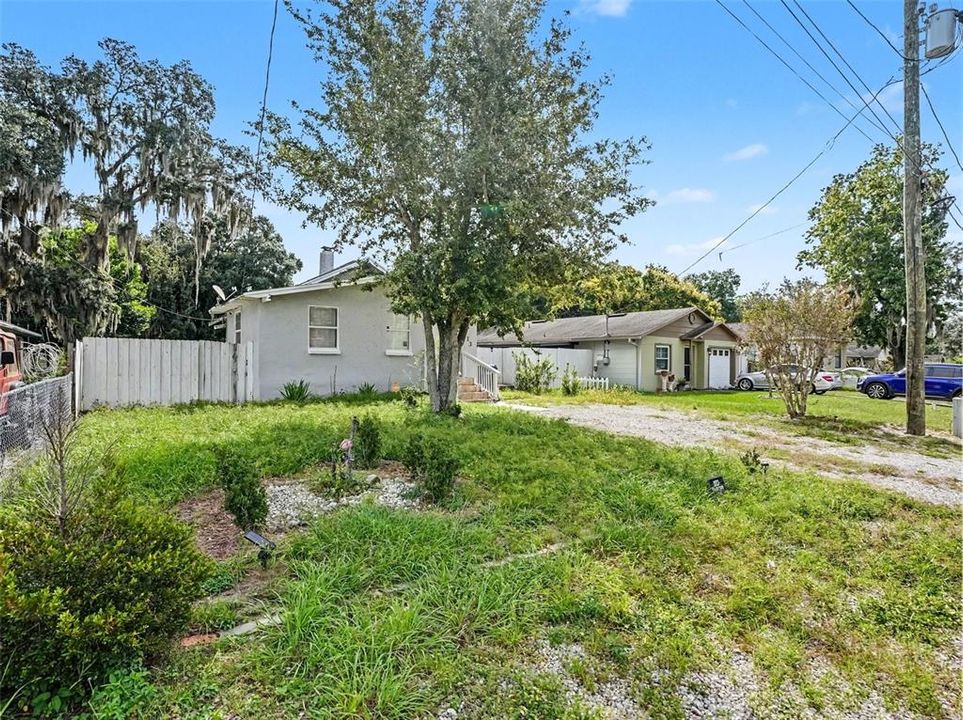 For Sale: $275,000 (2 beds, 2 baths, 1145 Square Feet)