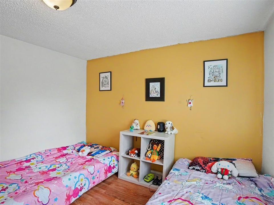 For Sale: $275,000 (2 beds, 2 baths, 1145 Square Feet)