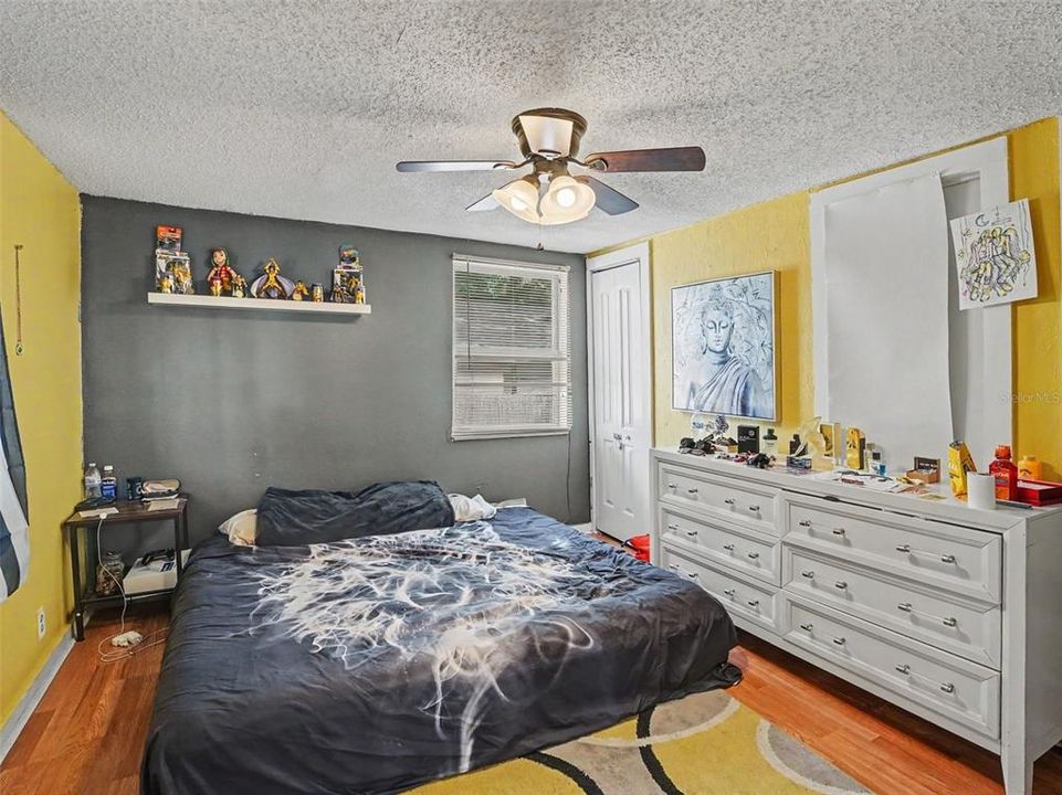 For Sale: $275,000 (2 beds, 2 baths, 1145 Square Feet)