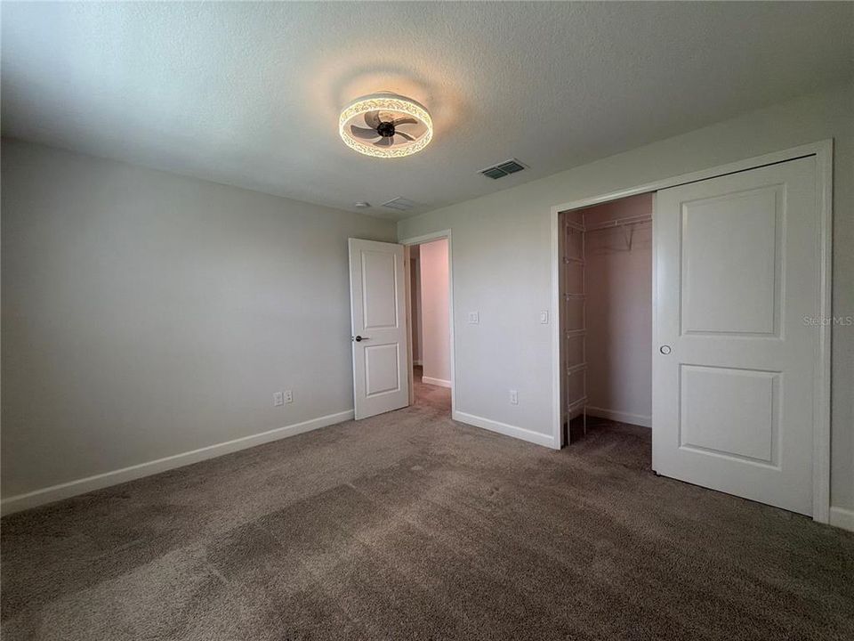 For Sale: $275,000 (2 beds, 2 baths, 1713 Square Feet)