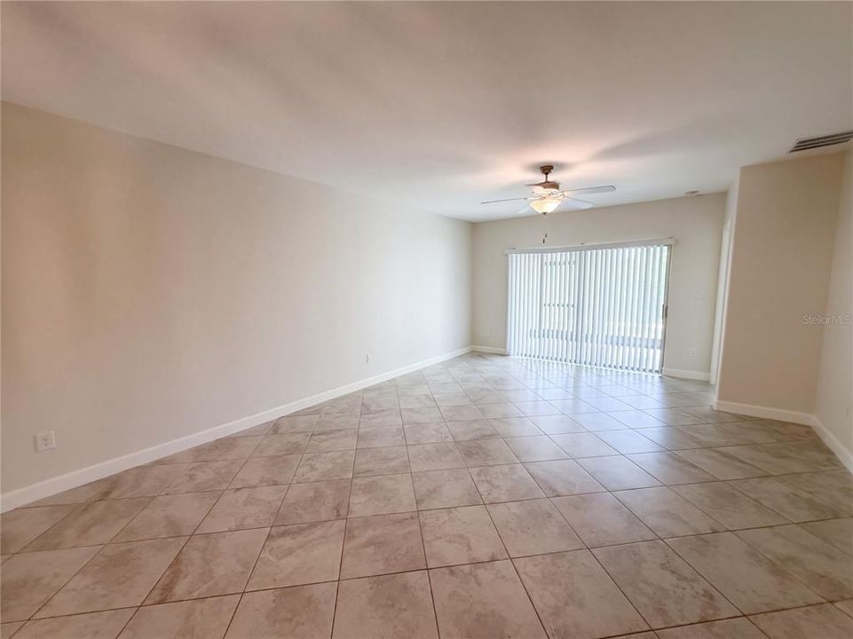 For Sale: $275,000 (2 beds, 2 baths, 1713 Square Feet)
