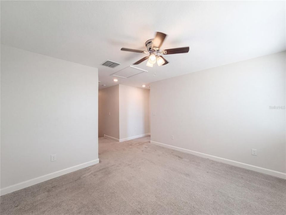 For Sale: $275,000 (2 beds, 2 baths, 1713 Square Feet)